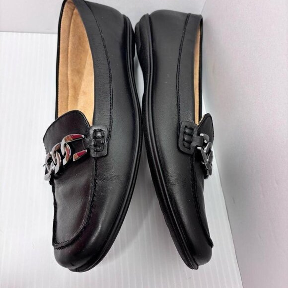Naturalizer Women's Black Loafers - Picture 4 of 8
